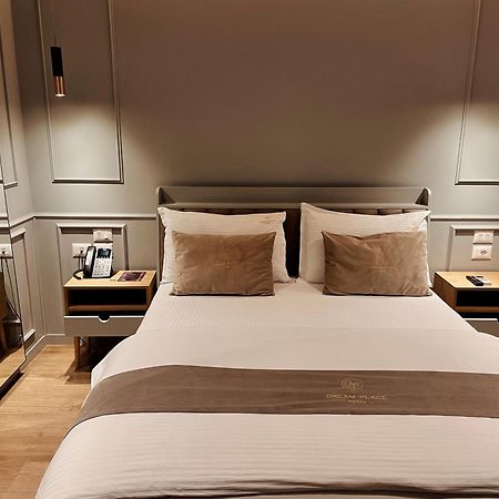 Dream Place Hotel Kamëz エクステリア 写真