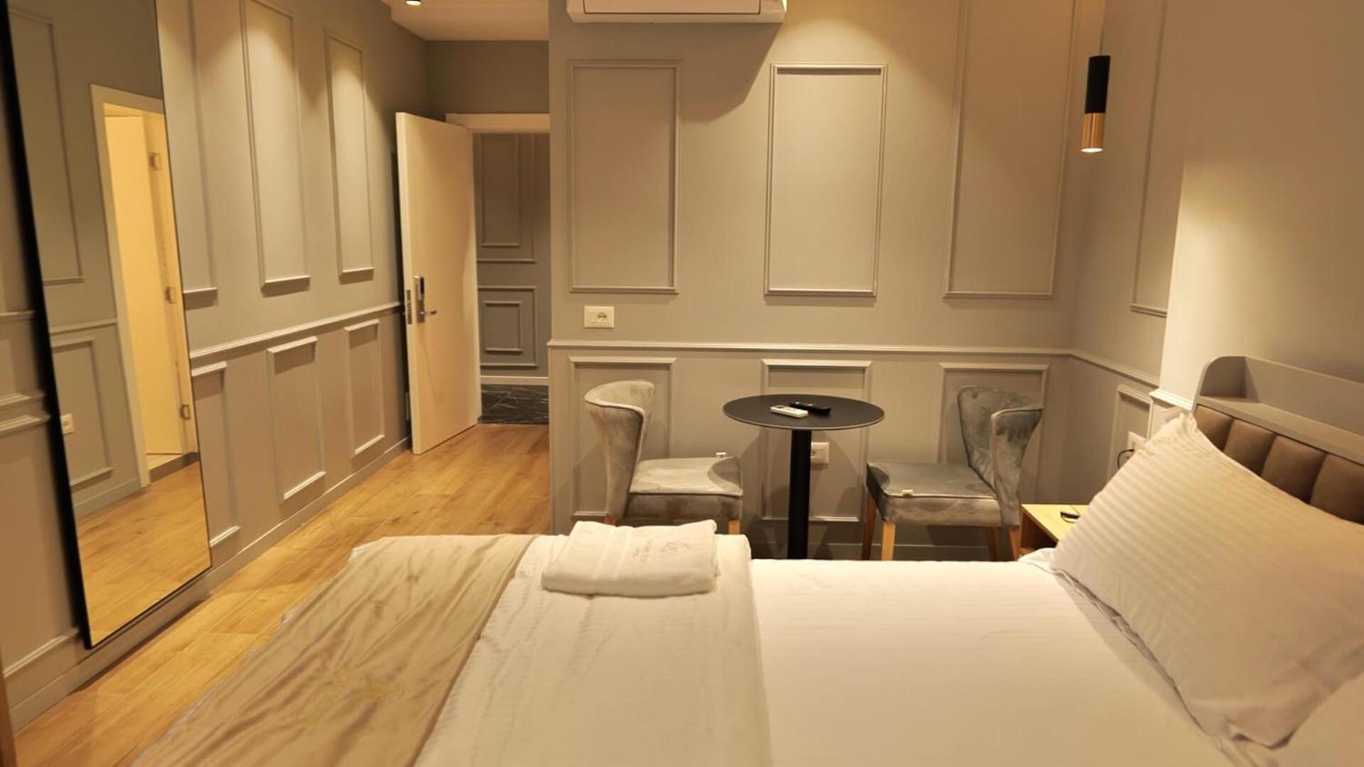 Dream Place Hotel Kamëz エクステリア 写真