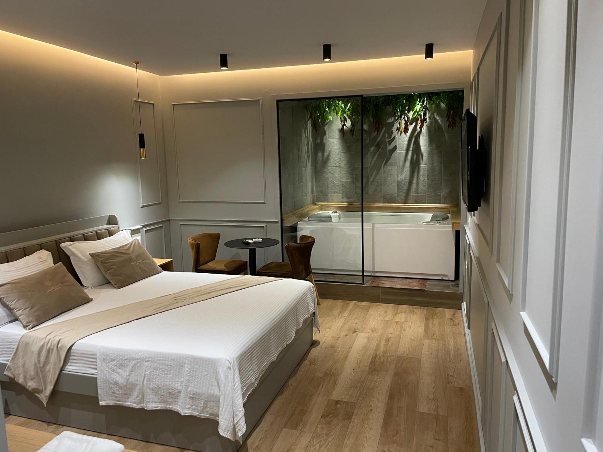Dream Place Hotel Kamëz エクステリア 写真